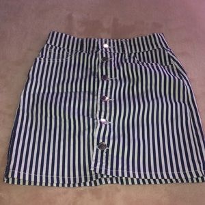 Teen Go mini skirt